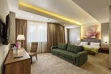 Фотографии Отель Renion Hills Hotel г. Алматы (Казахстан) №4 Фото Отель Renion Hills Hotel г. Алматы 4