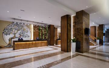 Фотографии Отель DoubleTree by Hilton Almaty г. Алматы (Казахстан) №2 Фото Отель DoubleTree by Hilton Almaty г. Алматы 2