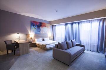 Фотографии Отель Renion Park Hotel г. Алматы (Казахстан) №3 Фото Отель Renion Park Hotel г. Алматы 3