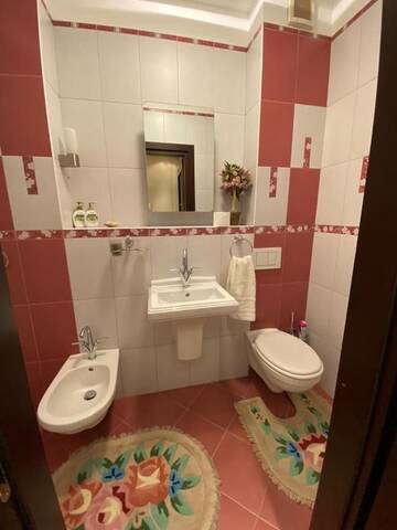 Фотографии Апартаменты Luxury 3 bedroom apartment in upscale complex г. Алматы (Казахстан) №4 Фото Апартаменты Luxury 3 bedroom apartment in upscale complex г. Алматы 4