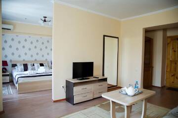 Фото номера Люкс Отель Aksunkar Airport Hotel г. Алматы 7