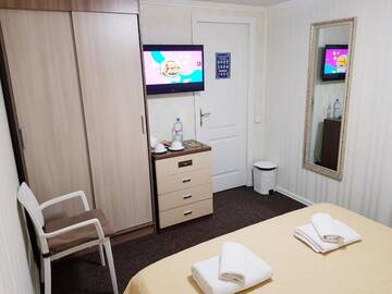 Фото номера Небольшой двухместный номер с 1 кроватью Отель L.E.S. Hotel г. Алматы 9