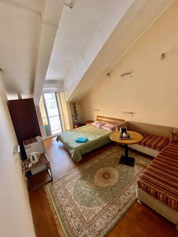 Фото номера Двухместный номер с 1 кроватью Хостелы Esentai Hostel г. Алматы 3