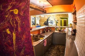 Фото номера Двухместный номер эконом-класса с 1 кроватью Хостелы Hostel Loco г. Алматы 5
