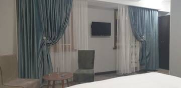Фото номера Стандартный двухместный номер с 1 кроватью Отель Hotel Monroe г. Алматы 7