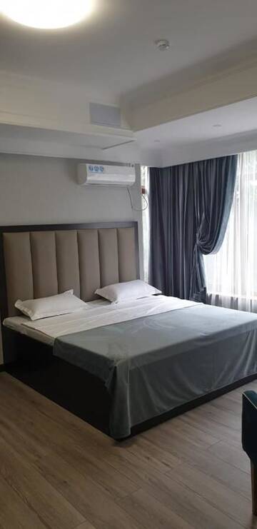 Фото номера Стандартный двухместный номер с 1 кроватью Отель Hotel Monroe г. Алматы 6