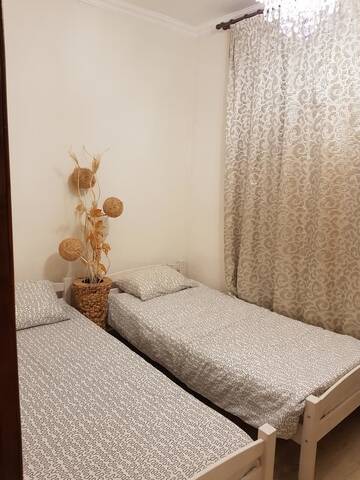Фото номера Двухместный номер с 2 отдельными кроватями Хостелы Stella Hostel г. Алматы 3