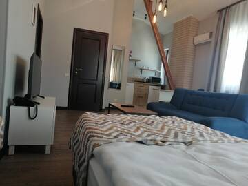 Фото номера Улучшенный номер-студио Отель Irbis Inn г. Алматы 4