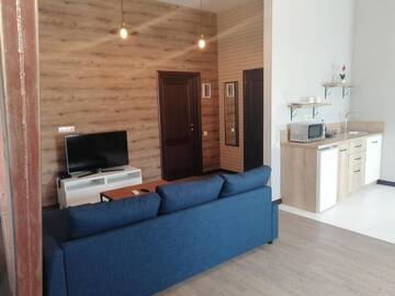 Фото номера Номер-студио Делюкс с кроватью размера &quot;king-size&quot; Отель Irbis Inn г. Алматы 7