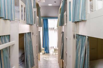 Фото номера Кровать в общем 8-местном номере Хостелы My Hostel Almaty г. Алматы 7