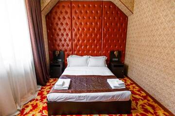 Фото номера Стандартный номер с кроватью размера &quot;king-size&quot; Отель Grand Opera Hotel г. Алматы 20