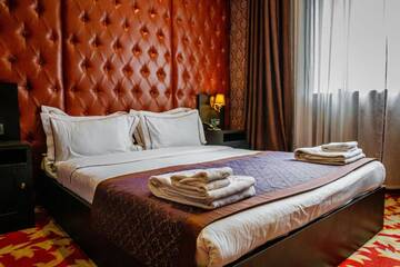 Фото номера Стандартный номер с кроватью размера &quot;king-size&quot; Отель Grand Opera Hotel г. Алматы 17