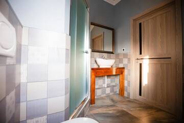 Фото номера Семейный номер с видом на горы Хостелы Mountain Road Hostel г. Алматы 3