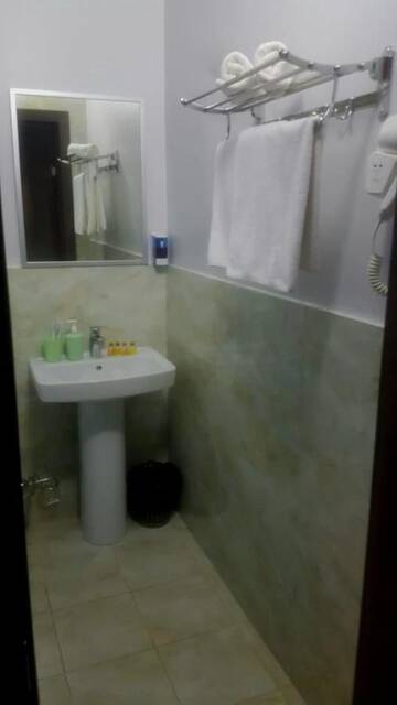 Фото номера Улучшенный двухместный номер с 1 кроватью Мини-отель R.street hotel г. Алматы 2