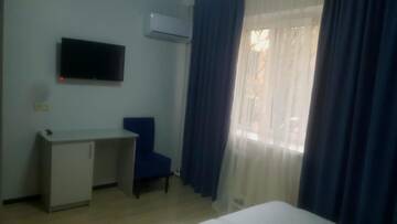 Фото номера Улучшенный двухместный номер с 1 кроватью Мини-отель R.street hotel г. Алматы 4