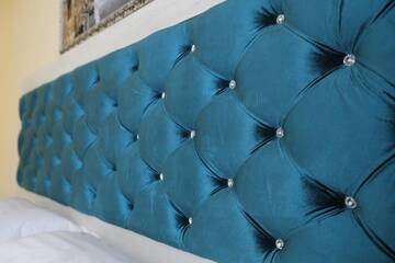 Фото номера Улучшенный номер с кроватью размера «king-size» Отель Altai Business Hotel г. Алматы 23