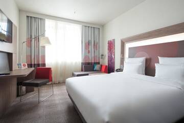 Фото номера Стандартный двухместный номер с 1 кроватью Отель Novotel Almaty City Center г. Алматы 7
