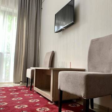 Фото номера Большой двухместный номер с 1 кроватью Отель Bastau Hotel г. Алматы 11