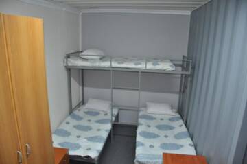 Фото номера Кровать в общем 3-местном номере для мужчин и женщин Хостелы Hostel 24 г. Алматы 4