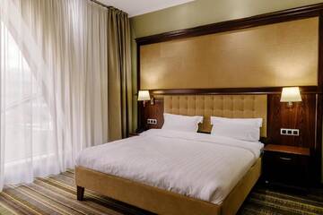 Фото номера Стандартный номер с кроватью размера &quot;king-size&quot; Отель Shera Inn Hotel г. Алматы 4