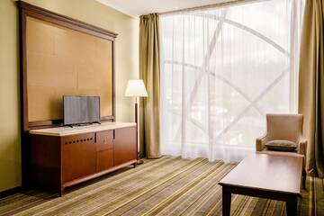 Фото номера Двухместный номер Делюкс с 1 кроватью Отель Shera Inn Hotel г. Алматы 4