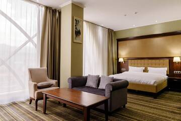 Фото номера Двухместный номер Делюкс с 1 кроватью Отель Shera Inn Hotel г. Алматы 5