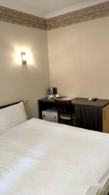 Фото номера Двухместный номер с 1 кроватью Отель Resident Hotel Almaty г. Алматы 4