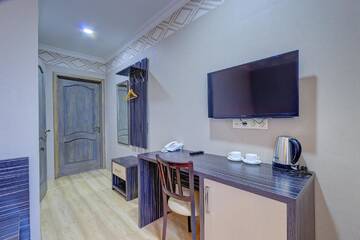 Фото номера Стандартный одноместный номер Отель Resident Hotel Almaty г. Алматы 3