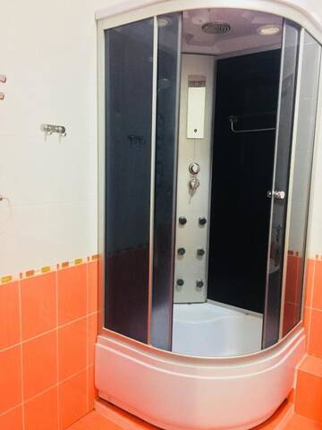 Фото номера Апартаменты-студио Апартаменты Apartments Zolotoy Kvadrat г. Алматы 38