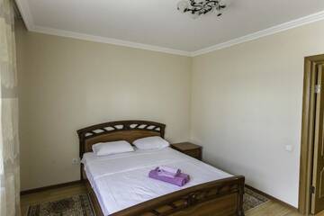 Фото номера Апартаменты с 1 спальней Апартаменты AHome 03 at Balzak 8D г. Алматы 30