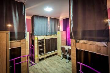 Фото номера Кровать в общем 6-местном номере для женщин Хостелы DA Hostel Almaty г. Алматы 2