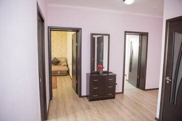 Фото номера Апартаменты с 1 спальней Апартаменты AHome 12 on Balzak street г. Алматы 29