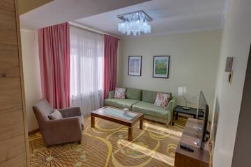 Фото номера Двухместный номер Делюкс с 1 кроватью Отель Beis Spa Hotel Resort г. Алматы 14