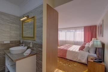 Фото номера Стандартный двухместный номер с 1 кроватью Отель Beis Spa Hotel Resort г. Алматы 24