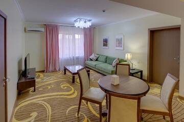 Фото номера Двухместный номер Делюкс с 1 кроватью Отель Beis Spa Hotel Resort г. Алматы 8