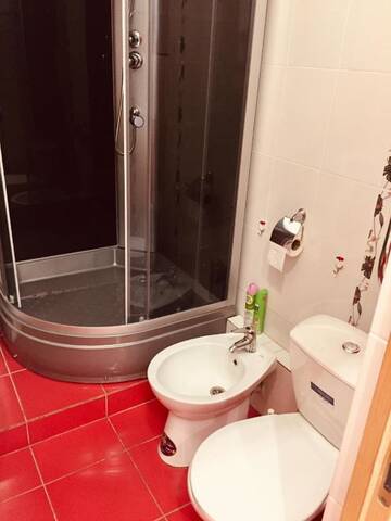Фото номера Апартаменты с 2 спальнями Апартаменты QonaQ Apartments 414 г. Алматы 12