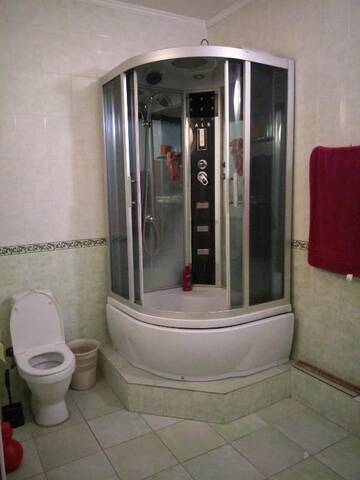 Фото номера Трехместный номер эконом-класса Хостелы Old Square Hostel г. Алматы 9