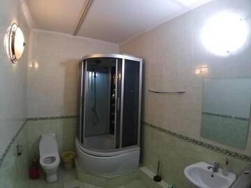 Фото номера Трехместный номер эконом-класса Хостелы Old Square Hostel г. Алматы 17