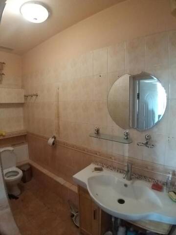 Фото номера Трехместный номер эконом-класса Хостелы Old Square Hostel г. Алматы 19