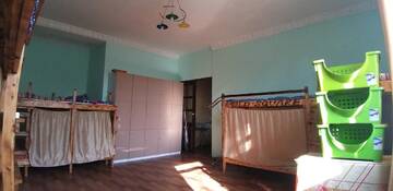 Фото номера 10-местный общий номер для женщин Хостелы Old Square Hostel г. Алматы 3