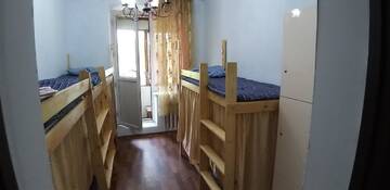 Фото номера Общий номер для мужчин с 6 кроватями Хостелы Old Square Hostel г. Алматы 4