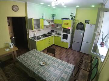 Фото номера Трехместный номер эконом-класса Хостелы Old Square Hostel г. Алматы 21
