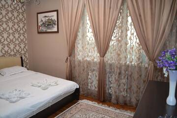 Фото Апартаменты Ahome 05 on Balzak street г. Алматы 1