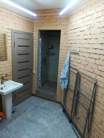 Фото номера Просторный двухместный номер с 2 отдельными кроватями Хостелы Family hostel г. Алматы 3