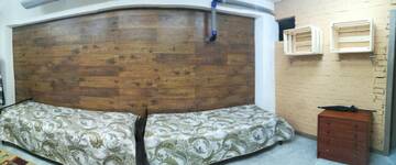 Фото номера Четырехместный номер &quot;Комфорт&quot; Хостелы Family hostel г. Алматы 8