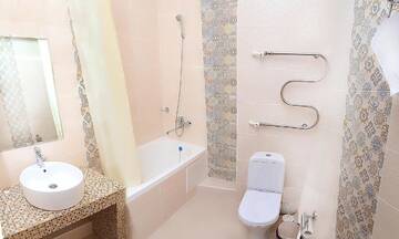 Фото номера Люкс с балконом Отель Rabat Hotel г. Алматы 8