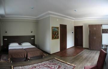 Фото номера Люкс с балконом Отель Rabat Hotel г. Алматы 9
