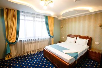 Фото номера Полулюкс Отель Salut Hotel Almaty г. Алматы 4