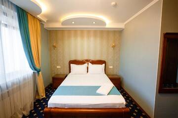 Фото номера Полулюкс Отель Salut Hotel Almaty г. Алматы 3