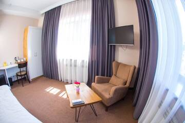 Фото номера Стандартный двухместный номер с 1 кроватью Отель Keremet Hotel г. Алматы 3